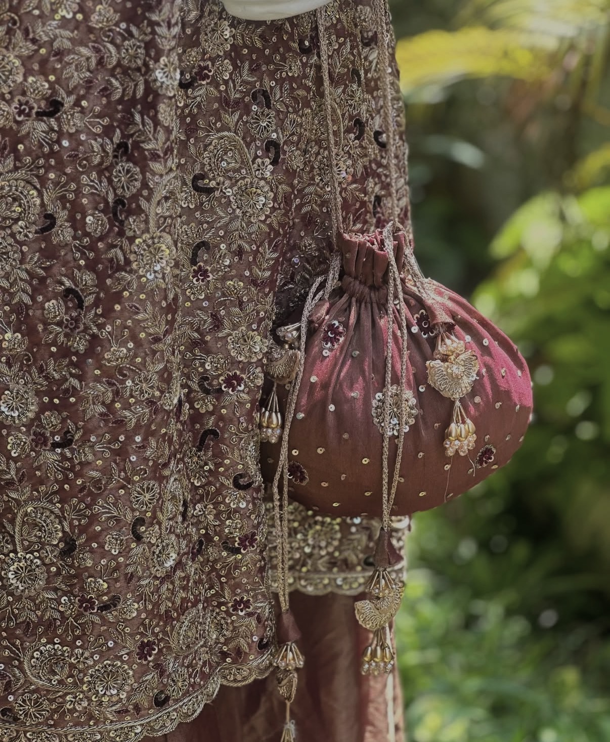 Zardozi Tissue Lengha ✨
