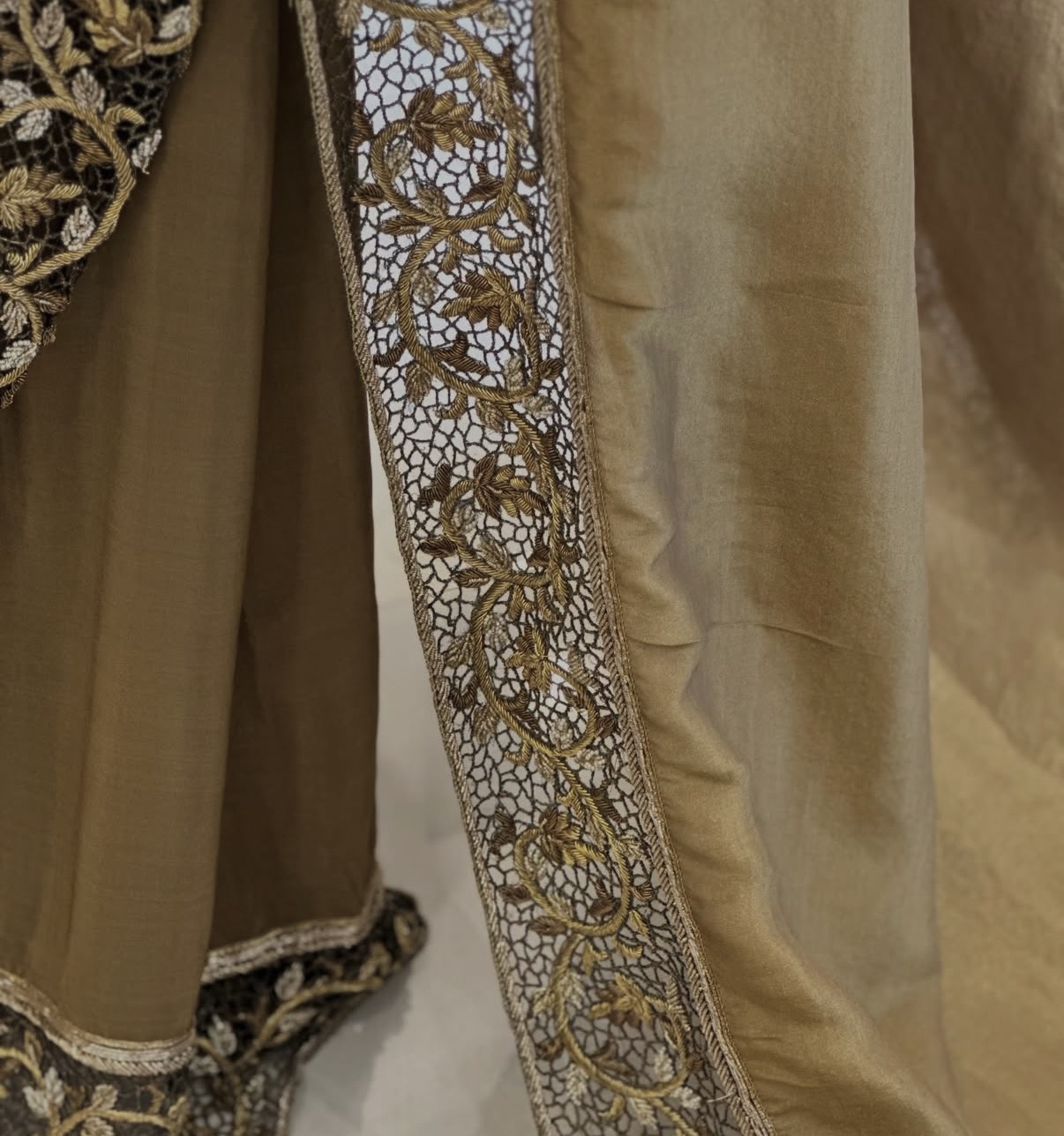 Golden Tissue Saree✨